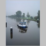 boat_nearing_Kandelaarbrug.jpg
